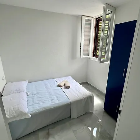 Apartment Elmo Makarska